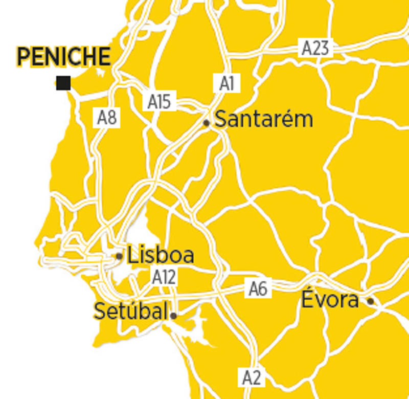 Peniche pertence ao distrito de Leiria.
