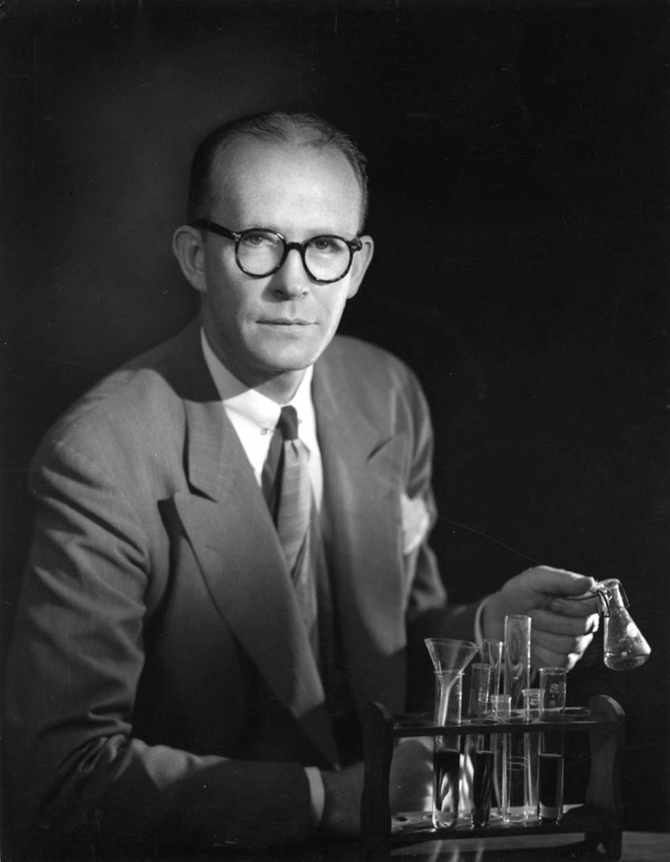 Willard Frank Libby da datação por carbono 14 ao Projecto Manhattan